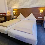 Berghof Wasserkuppe & Gaestehaus Fuldaquelle Hotel