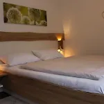 호텔 Berghof Wasserkuppe & Gaestehaus Fuldaquelle 게르슈펠트