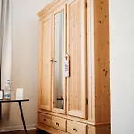Berghof Wasserkuppe & Gaestehaus Fuldaquelle 3*
