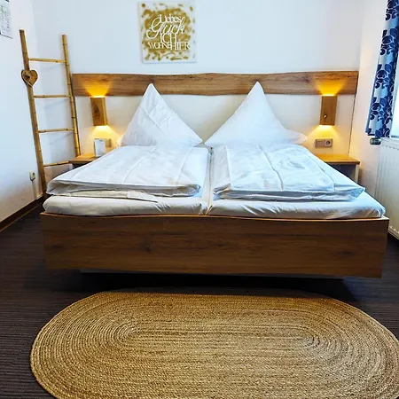 Berghof Wasserkuppe Und Gaestehaus Fuldaquelle 3* Gersfeld