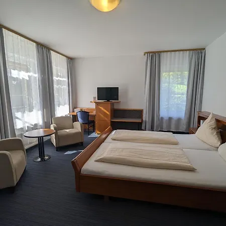 酒店 Berghof Wasserkuppe & Gaestehaus Fuldaquelle