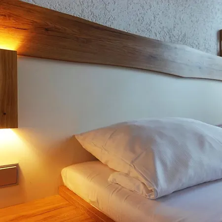 Berghof Wasserkuppe Und Gaestehaus Fuldaquelle Bed & Breakfast