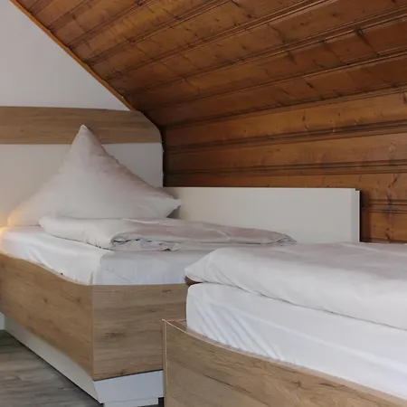 Berghof Wasserkuppe Und Gaestehaus Fuldaquelle Bed & Breakfast 3*