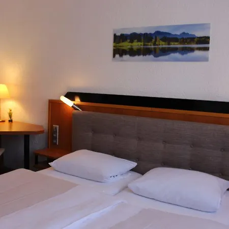 Bed & Breakfast Berghof Wasserkuppe Und Gaestehaus Fuldaquelle 3*