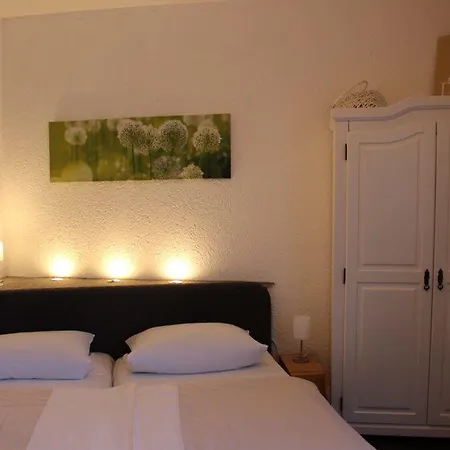 Berghof Wasserkuppe & Gaestehaus Fuldaquelle 酒店 格尔斯费尔德