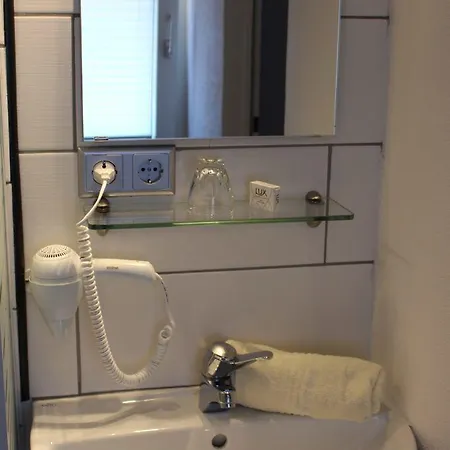 酒店 Berghof Wasserkuppe & Gaestehaus Fuldaquelle 格尔斯费尔德