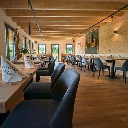 Berghof Wasserkuppe & Gaestehaus Fuldaquelle 3*