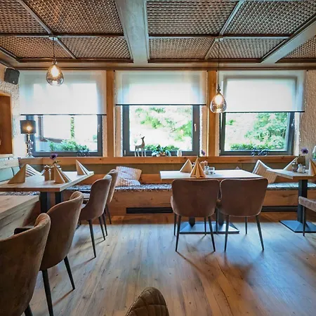 Bed & Breakfast Berghof Wasserkuppe Und Gaestehaus Fuldaquelle 3*
