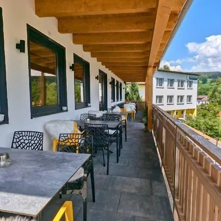 Berghof Wasserkuppe & Gaestehaus Fuldaquelle 酒店 格尔斯费尔德