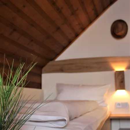 Berghof Wasserkuppe & Gaestehaus Fuldaquelle