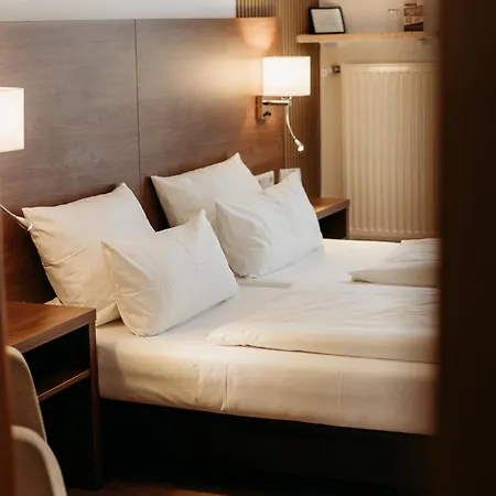 Berghof Wasserkuppe Und Gaestehaus Fuldaquelle Hotel 3*