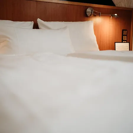 Berghof Wasserkuppe Und Gaestehaus Fuldaquelle Bed & Breakfast