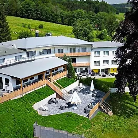 Hotel Berghof Wasserkuppe Und Gaestehaus Fuldaquelle 3*