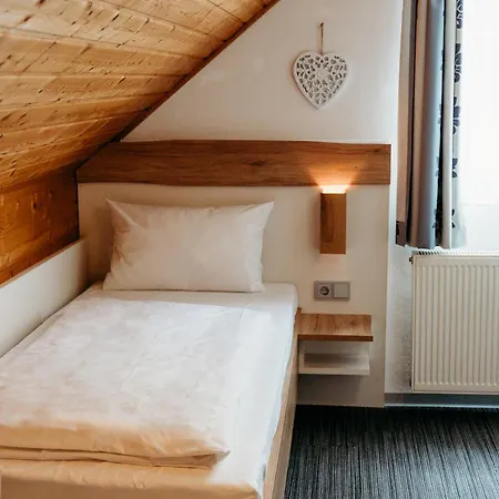 Berghof Wasserkuppe Und Gaestehaus Fuldaquelle