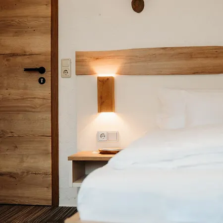Hotel Berghof Wasserkuppe Und Gaestehaus Fuldaquelle 3*