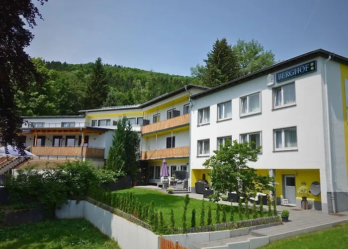 Genussgasthof Fuldaquelle&berghof Wasserkuppe 3*